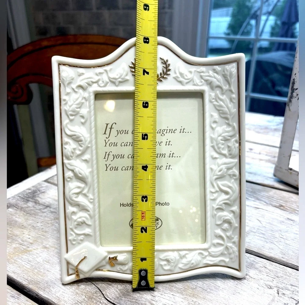 Musical San Francisco Porcelain Graduation Frame. “Pomp and Circumstance” Ivory